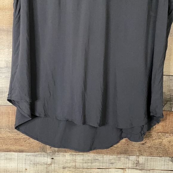 Torrid Challis Button Sleeveless Tank Top Solid Gray Size 5 5X - Picture 7 of 10